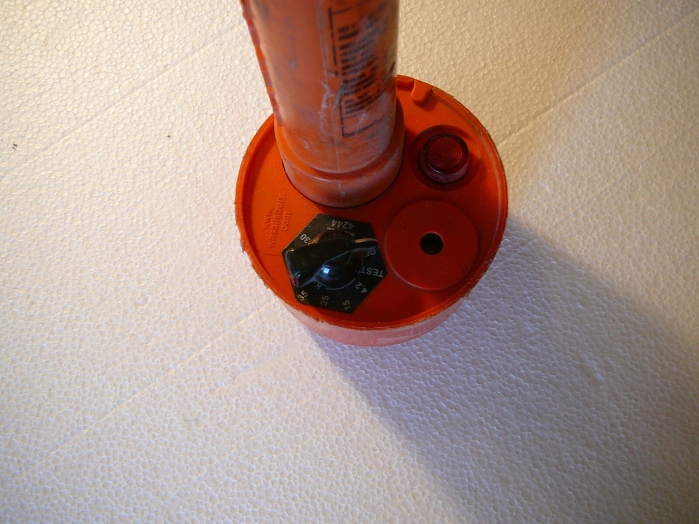 Salisbury 4244 AC Audio/Visual Voltage Detector