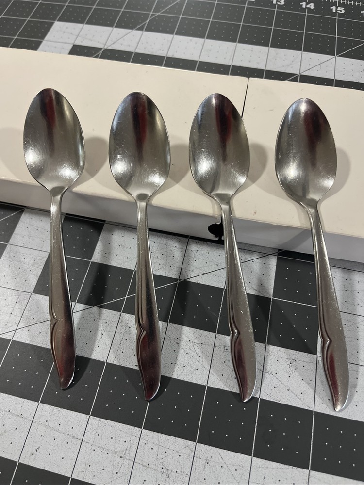 Oneidacraft Deluxe Oneida Profile (4) Teaspoons Stainless Flatware Replacements