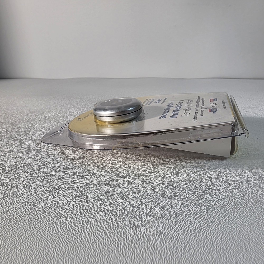 ProMaster Secure Digital Multi Media Card Reader/Writer; USB Plug In Drag & Drop