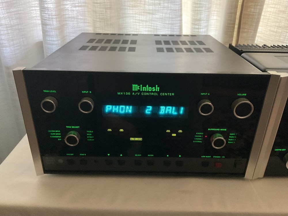 McIntosh MX 136 Processor Preamp Bundle Remote