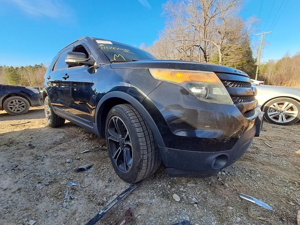 2015 Ford Explorer 8 Screen Display - Used, No Anti-Theft Code, Reprogram Needed