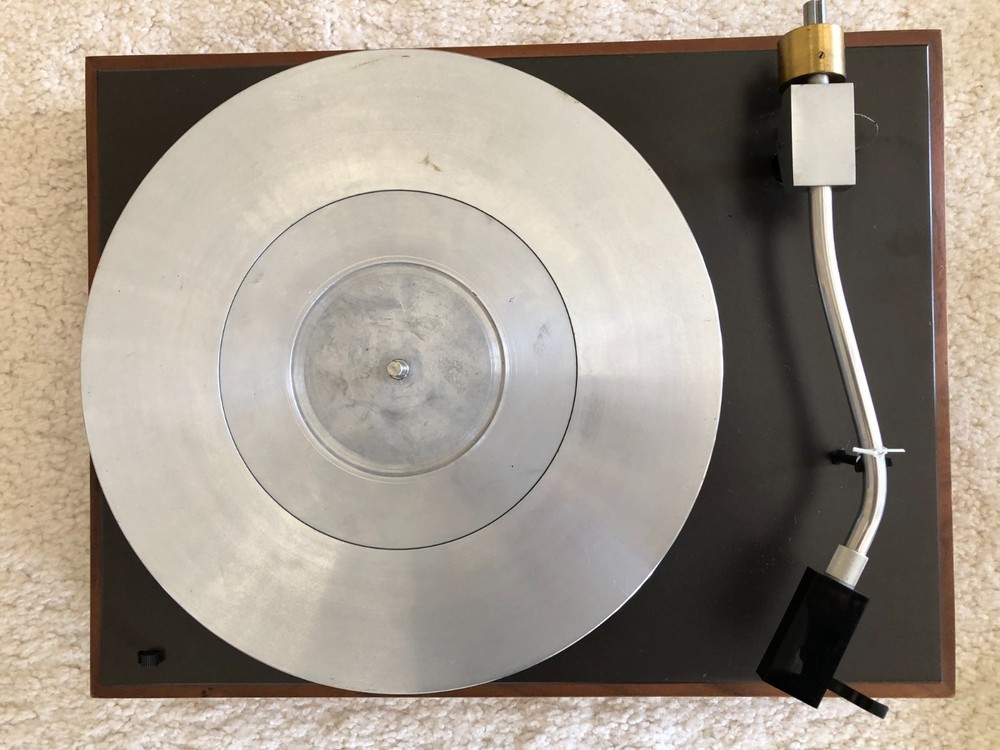 VINTAGE AR XA Belt Drive Turntable
