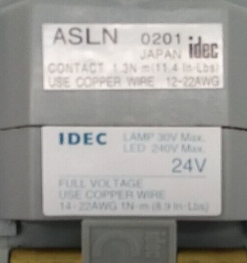 IDEC ASLN22211DNR Illuminated Red Selector Switch
