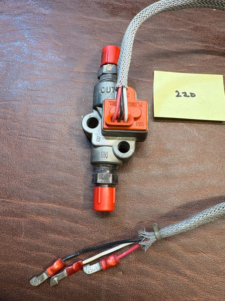 CONTINENTAL AIRCRAFT ENGINE FUEL FLOW TRANSDUCER