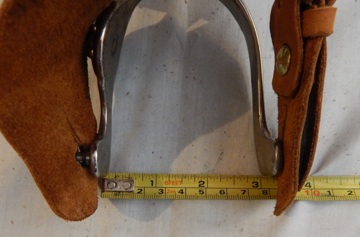 Horse in Horseshoe design Western Cowboy Spurs - 136