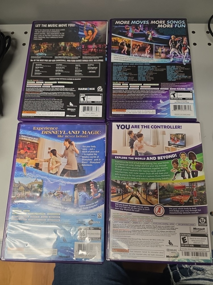 Microsoft 1414 Xbox 360 Kinect Sensor Bar- Black - with 4 Kinect Games