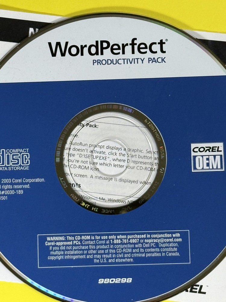 10 Vintage CD Rom Softwares Windows XP , Windows 7 , Acronis , Driver discs.