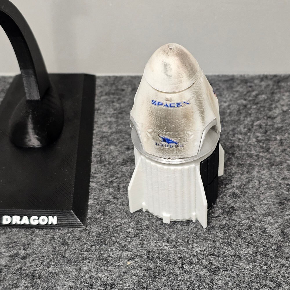 1:100 SpaceX Crew Dragon NASA Astronaut Dragon Ship Model