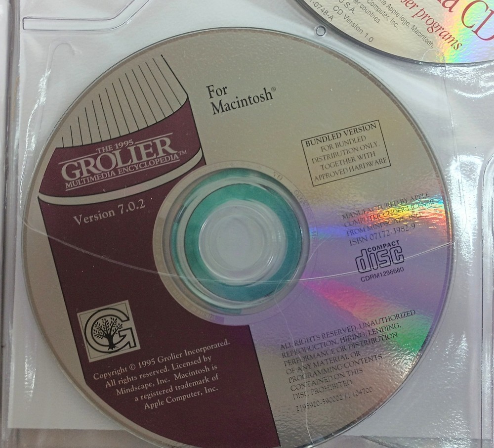 Macintosh 1995 Compact Disc Folder Performa 7.5.1 CD 6300 Apple Software Kids