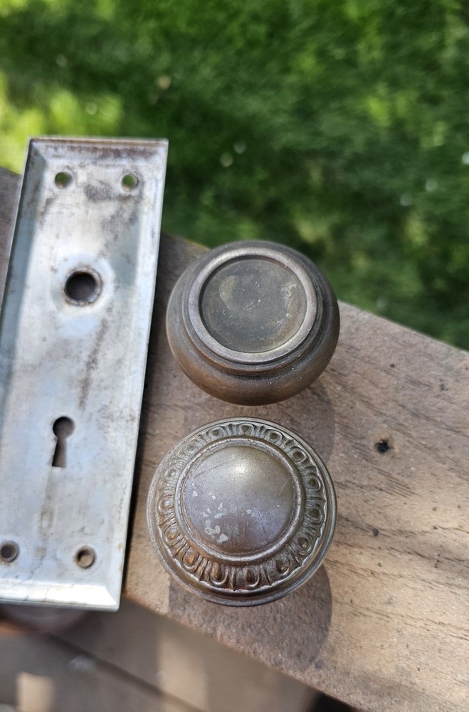 Antique Door Knobs And Lock Plates