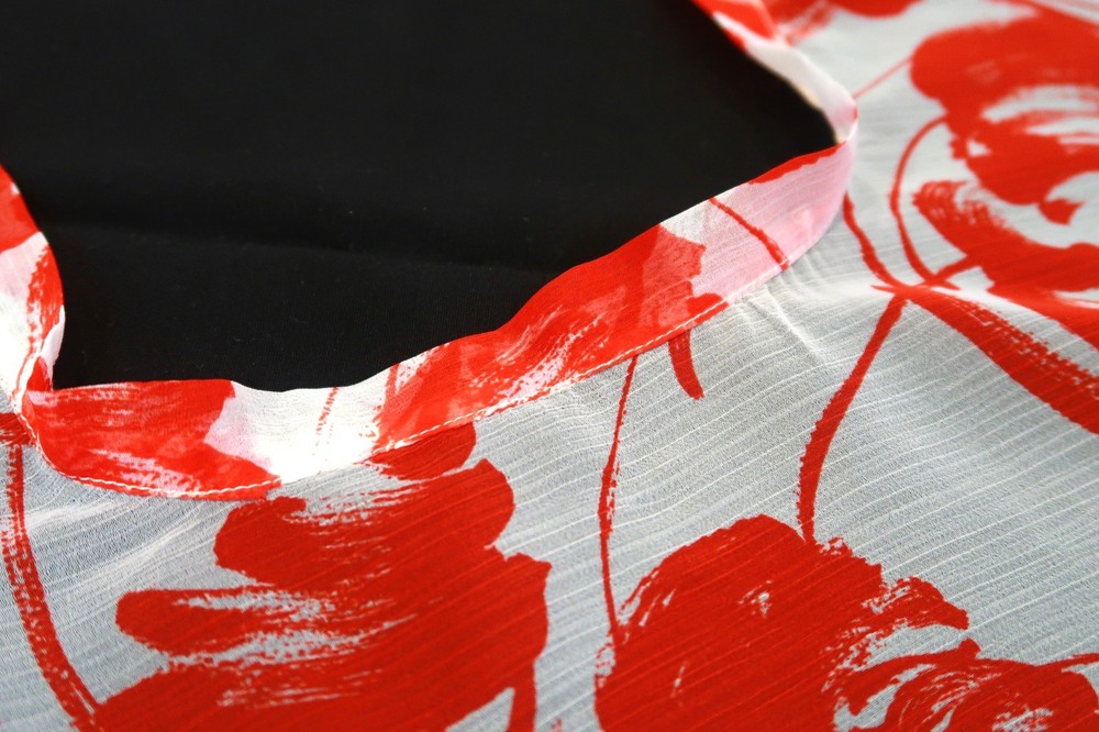 RETRO SHEER WAIST RED ABSTRACT BRUSH STROKE PATTERN APRON