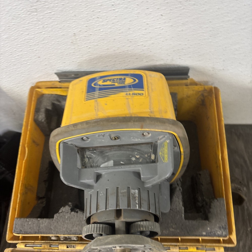 Spectra Precision LL500 Self Leveling Laser Level #2Q4
