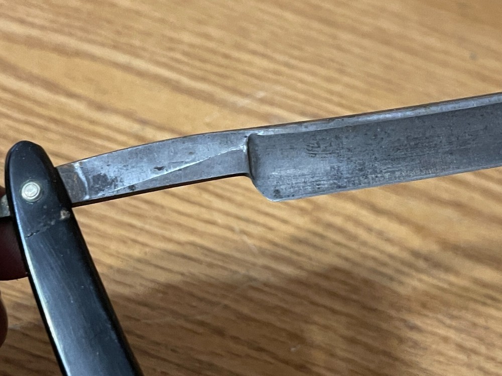 The Torrey Razor Straight Razor