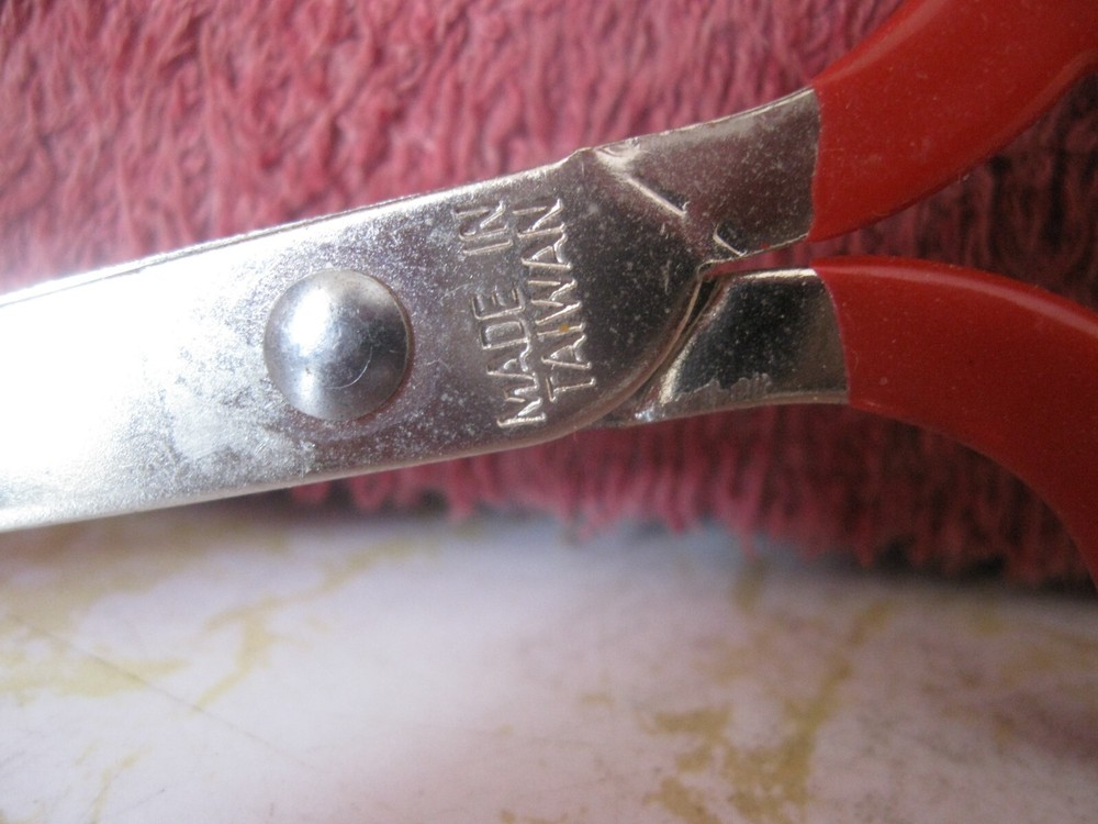 2 CHILDREN SCISSOR