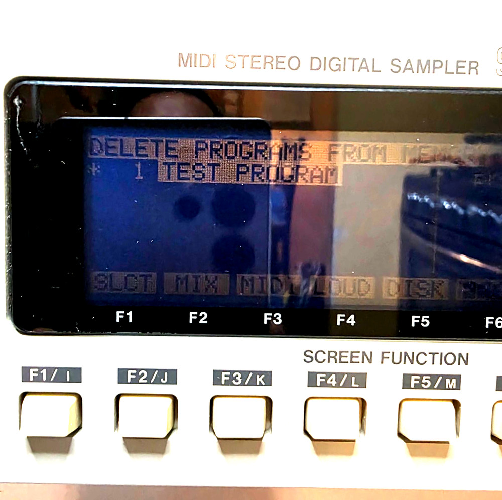 AKAI S3000XL Sampler Rackmount Vintage