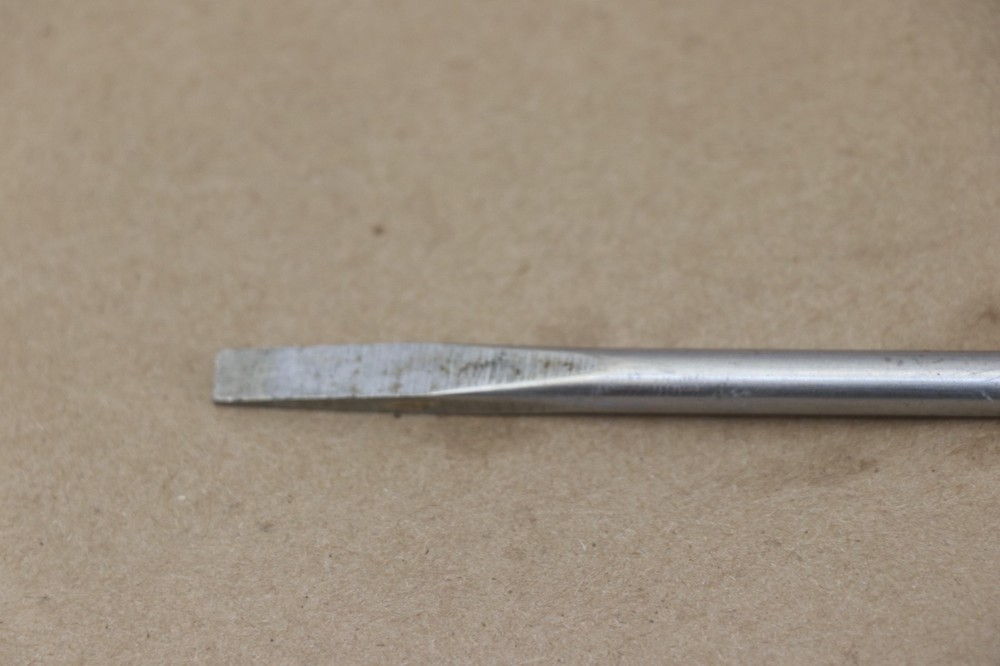 SNAP ON SSD4100 FLATHEAD SLOTTED SCREWDRIVER LONG HANDLE 13"