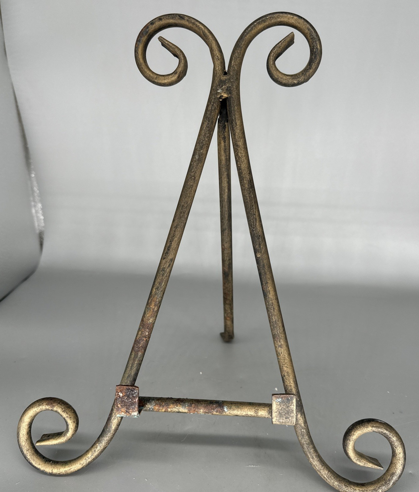 Vintage Metal Large Tripod Picture Book Holder Distresssed H. 13" L. 11"