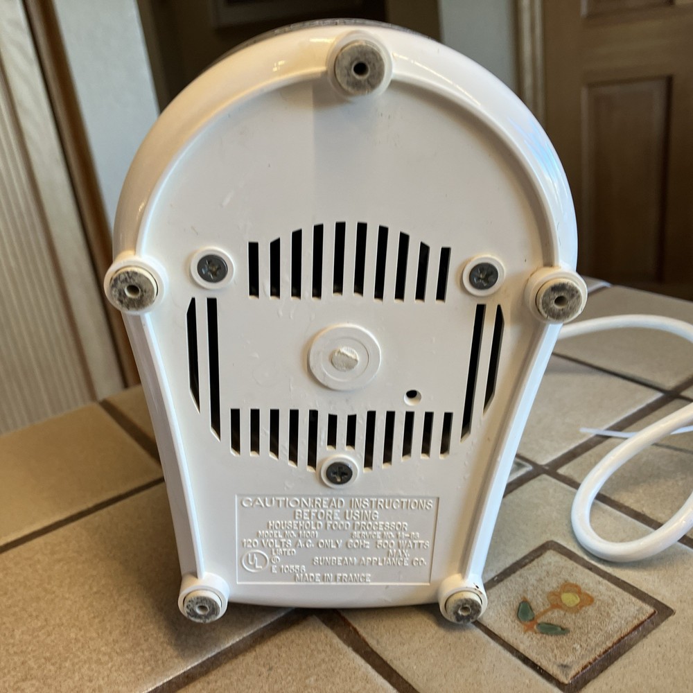 SUNBEAM OSKAR MODEL 14081 REPLACEMENT WHITE MOTOR BASE EXCELLENT WORKING