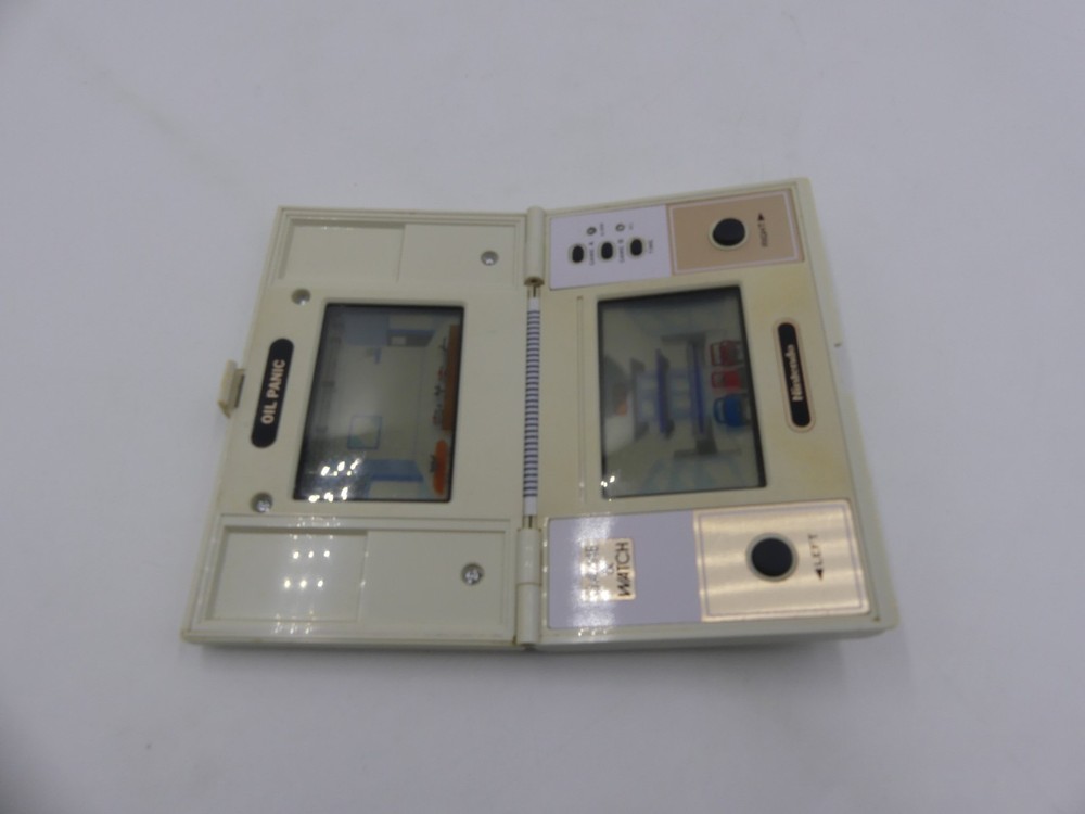 electronic game "Oil Panic" Nintendo Game & Watch series Multi Screen code OP-51