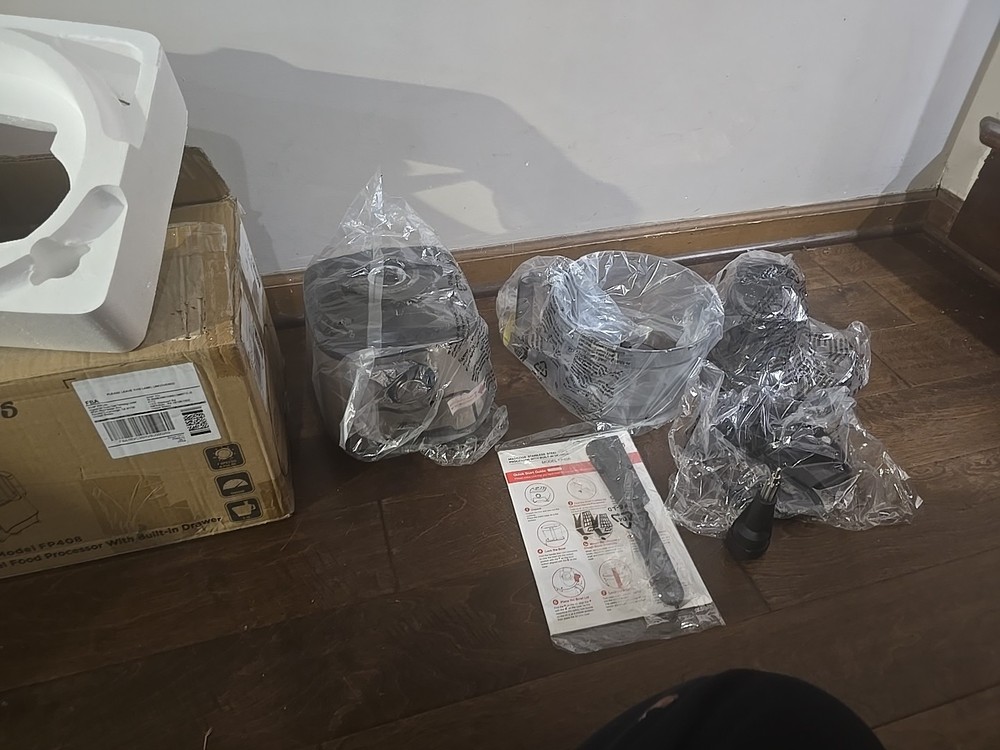 MAGICCOS Model FP408 Stainless Steel Food Processor - Missing Blades