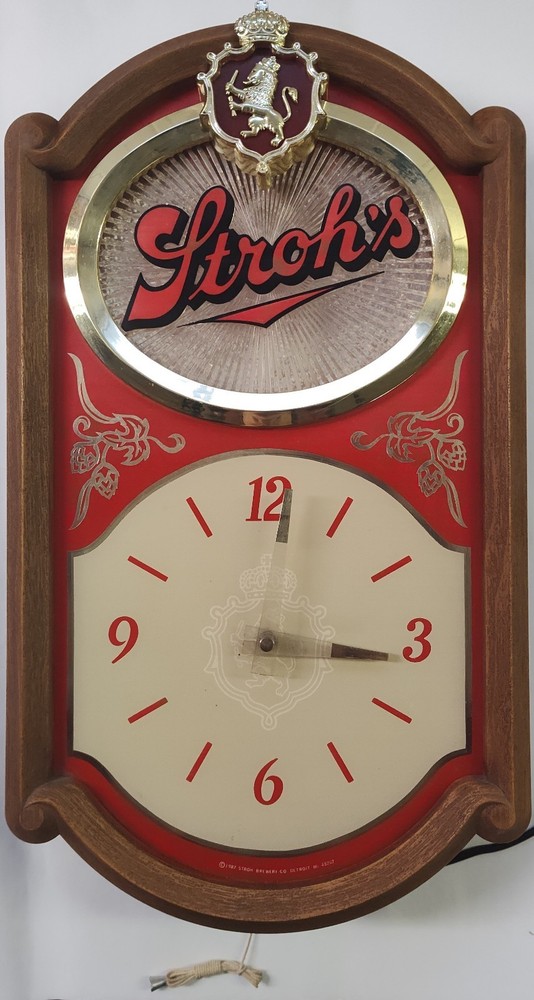 Vintage Stroh's Beer Clock 1987 (Plug In)