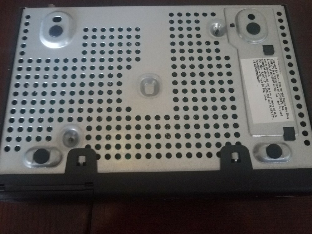 Direct-TV D-12-100 Cable Boxes