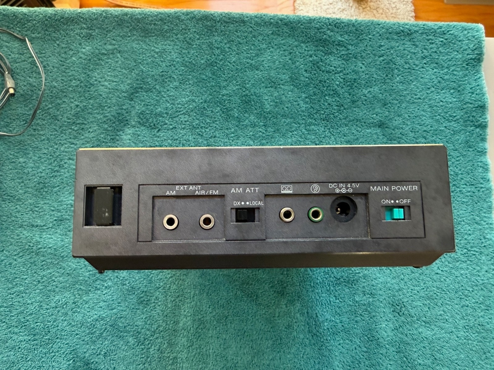 Sony ICF-2010 Radio for Parts / Not Working