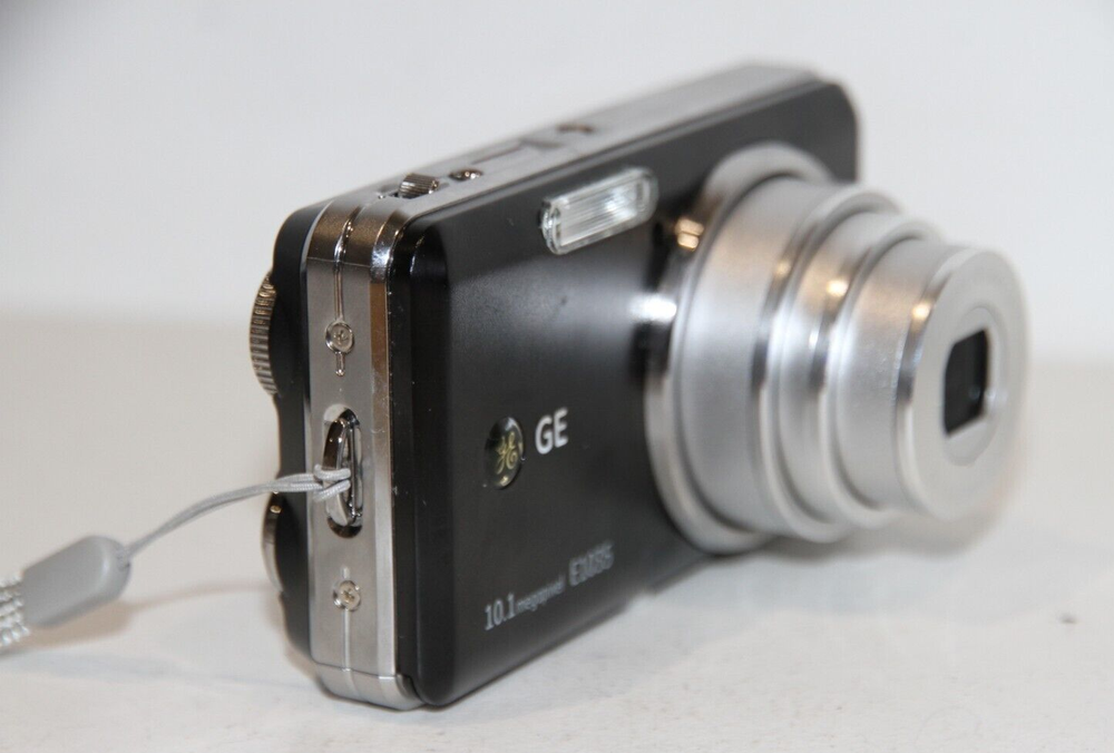 GE E1035 Compact Digital Camera 10.1MP. Tested Free Warranty.
