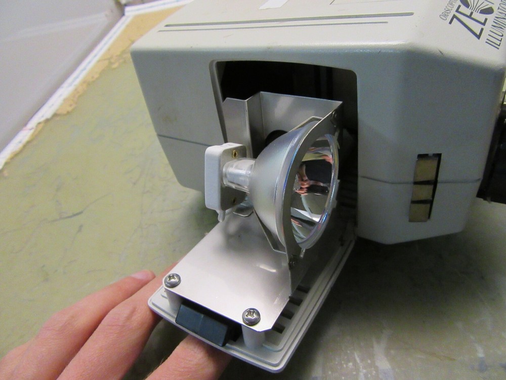 orascoptic zeon illuminator light source [2*E-41]