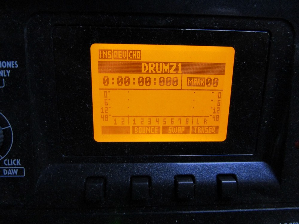 Zoom R8 Eight-Track Digital Recorder