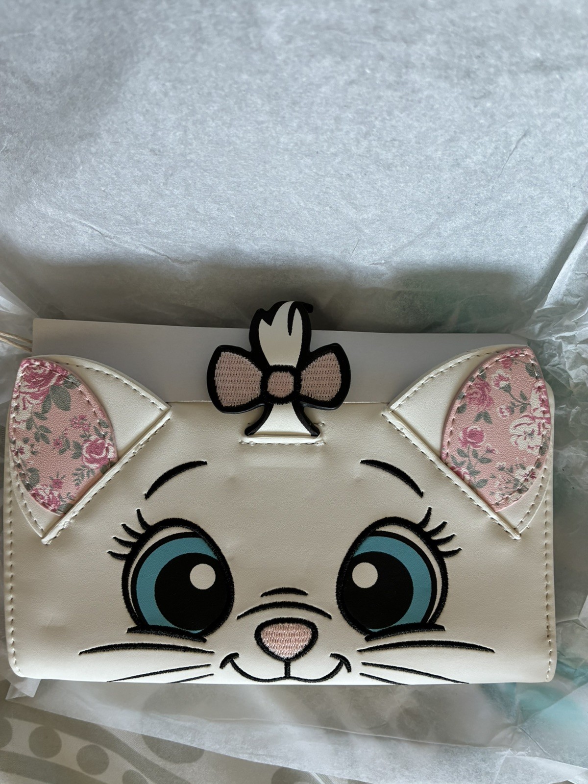 Disney Loungefly Aristocats Marie snap wallet with zip coin purse Brand New