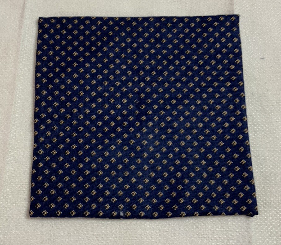 Antique Vintage Patchwork Small Doll Quilt Or Table Topper, 4 Patch W/ Triangles