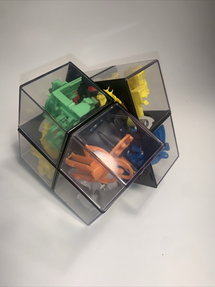 Spinning Marble Puzzle: Cube Challenging Game (Pre-owned) Great Condition