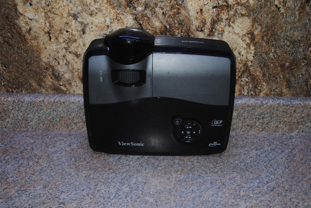 ViewSonic Pro8400 Projector (1242 Lamp Hours)