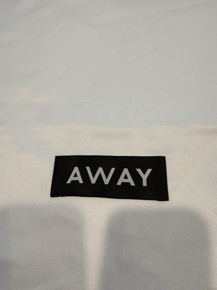 Away Dust Bag L23 H26