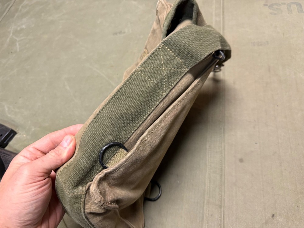 ORIGINAL WWII US ARMY INFANTRY M1 GP AMMO CARRY BAG-TRANSITIONAL OD#3, OD#7,1943