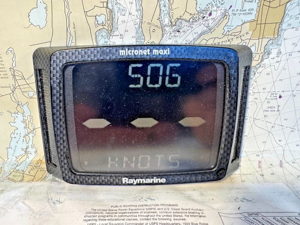 Raymarine Wireless Multi Dual Maxi Display's (+Wind,+Speed,+Depth + Controller)