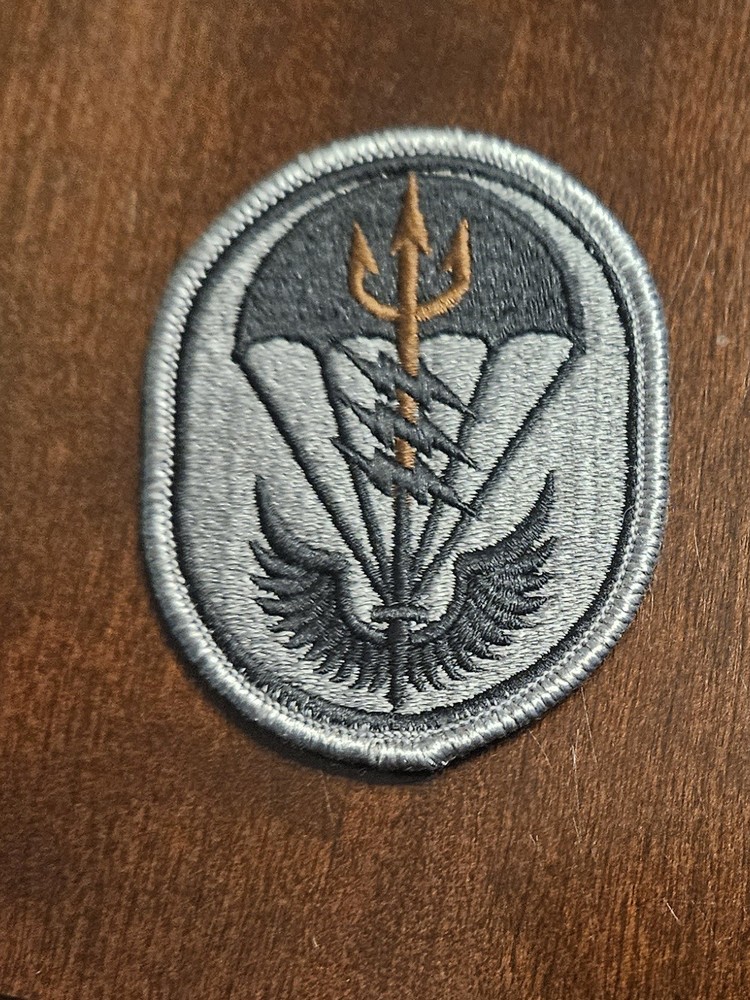 ARMY PATCH SSI SPECIAL OPERATIONS COMMAND-SOUTH ACU WITH HOOK LOOP FASTENER