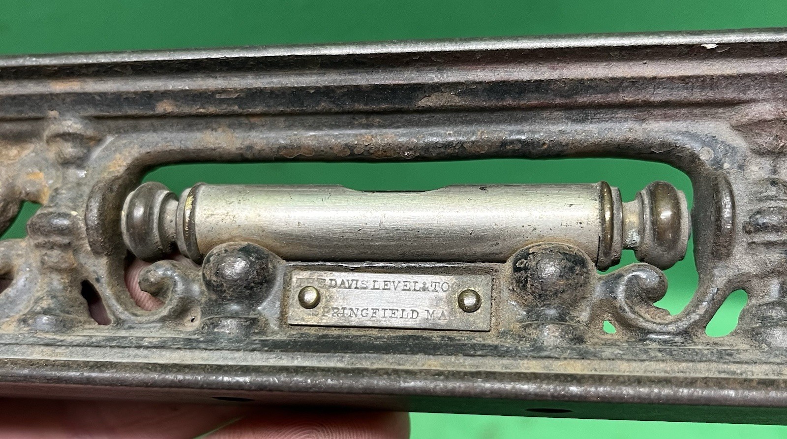 Vintage The Davis Level & Tool Co. 12" Cast Iron Level 1877-1883 Carpenter