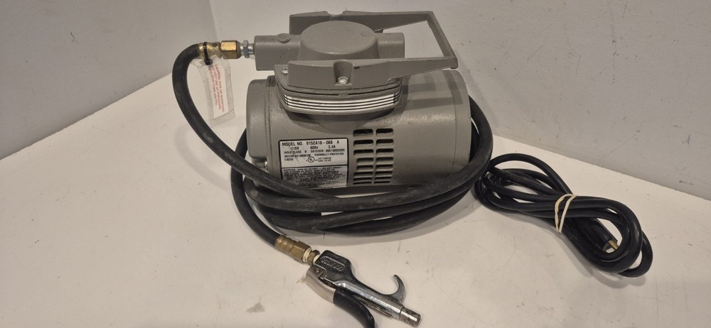 Thomas Model 915EA18-088 Piston Air Compressor