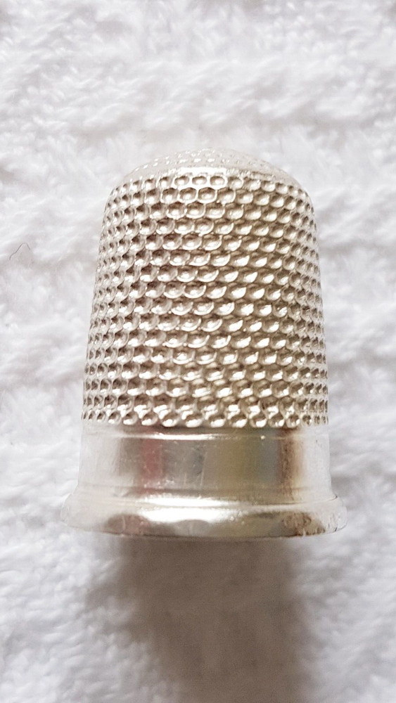 THIMBLE ~ 1914 ~Dimple Pattern ~ Hallmarked Sterling Silver (Chester)