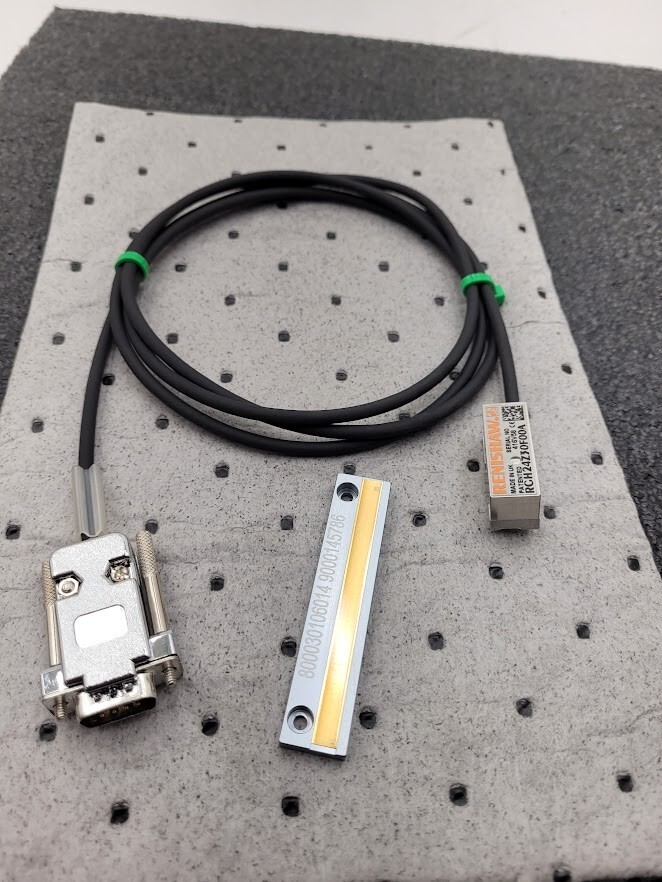 Renishaw Optical Incremental Encoder Read Head RGH24Z30F00A RGH24 0.5um 2m