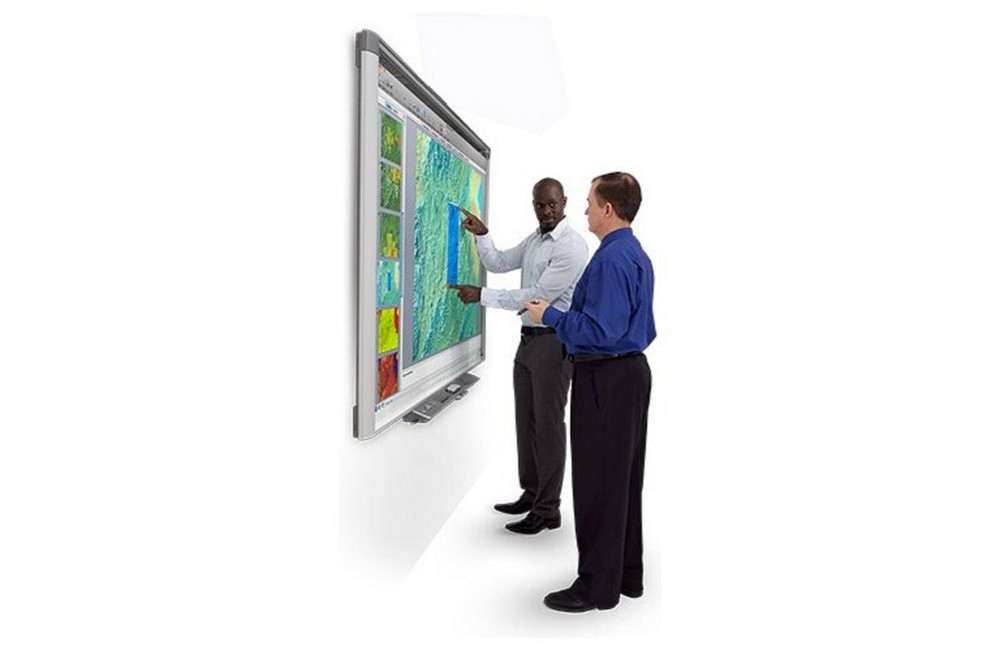 Interactive Smart Board SBX800 and Smart throw projector UX60.