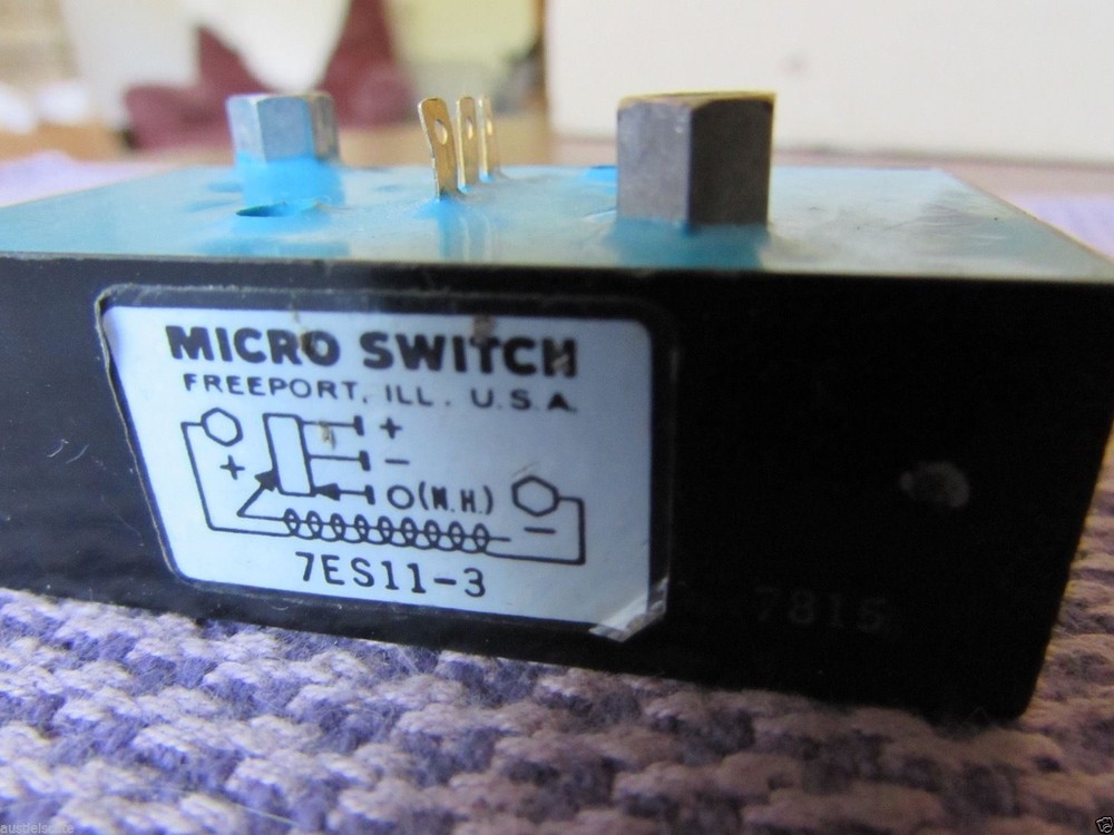 Microswitch Micro Switch 7ES11-3