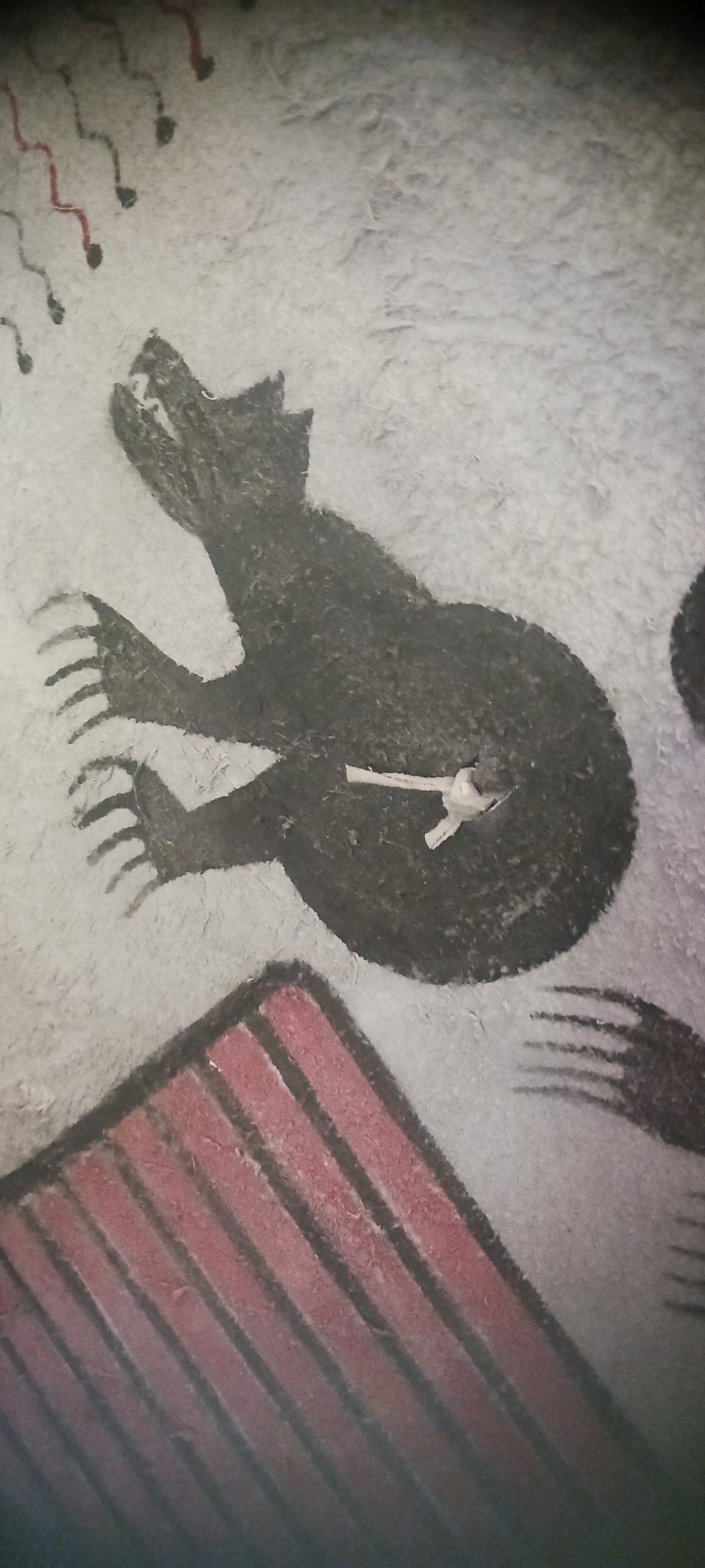 ** AWESOME NATIVE AMERICAN WALL ART PAINTED BISON SHIELD DISPLAYS BEAUTIFUL**