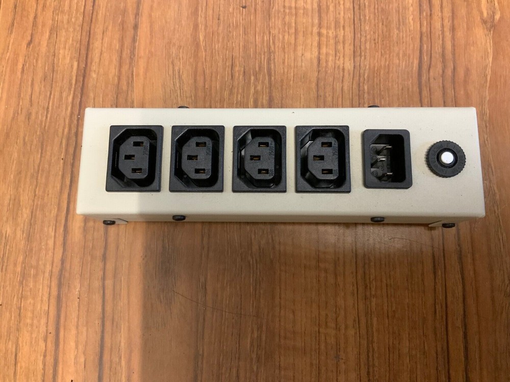 Interpower 85010070 Accessory Power Strip 4-Position **