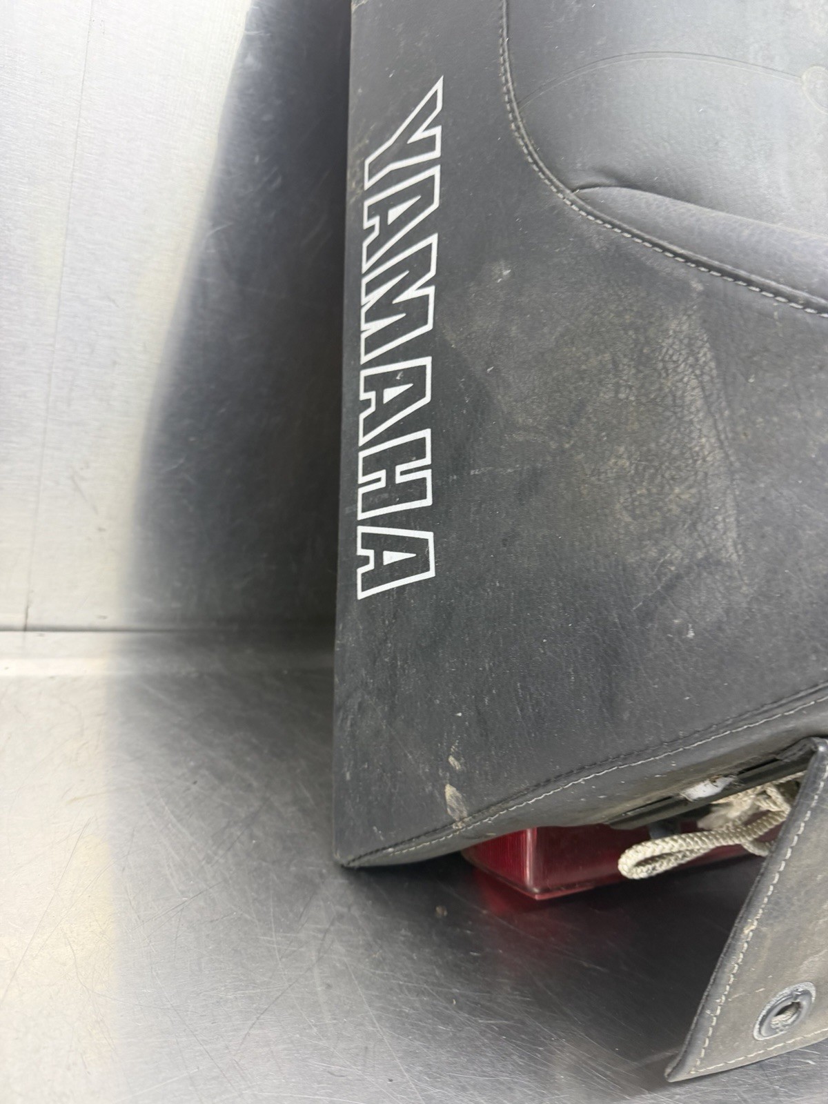 1993 92 91 YAMAHA OVATION LE CS340e seat cover foam trunk taillight