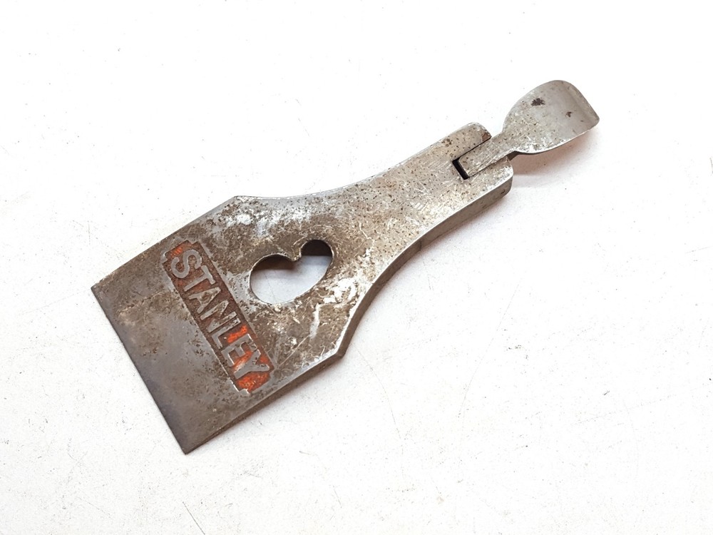 3673 Stanley Bailey No. 4 & 5; Lever Cap, Post 1933