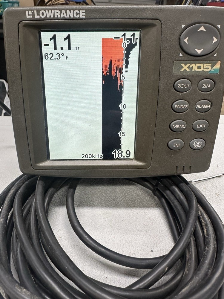 Lowrance X105C