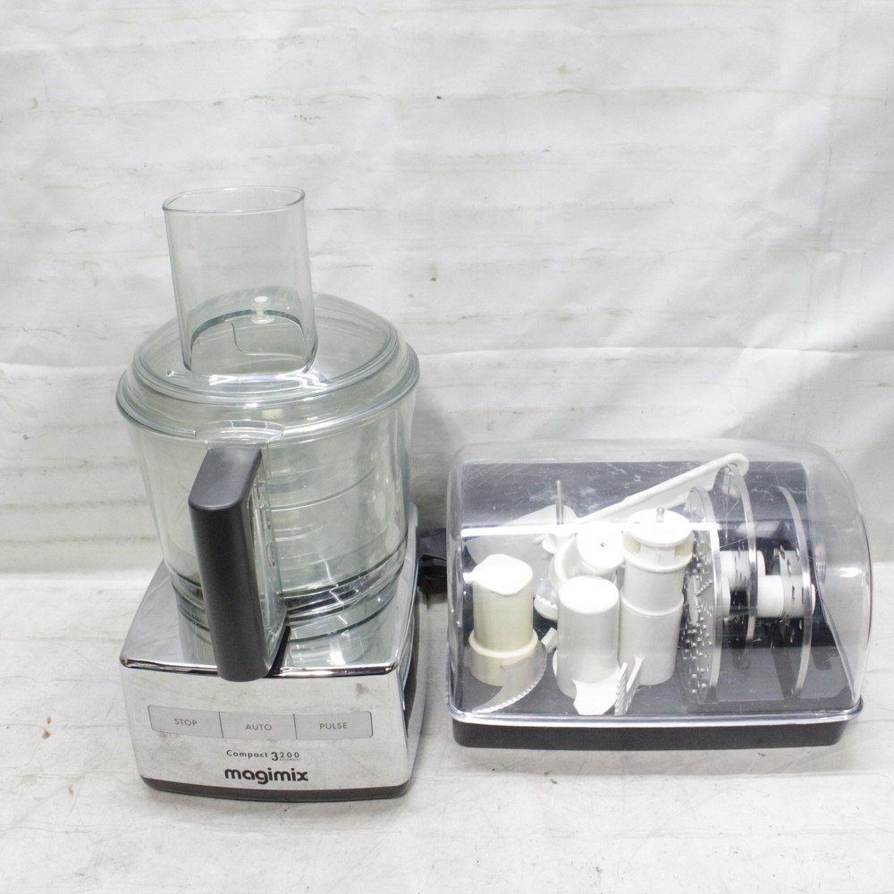 Magimix Compact 3200 Food Processor & Accessories 240 Volt Not Us Plug